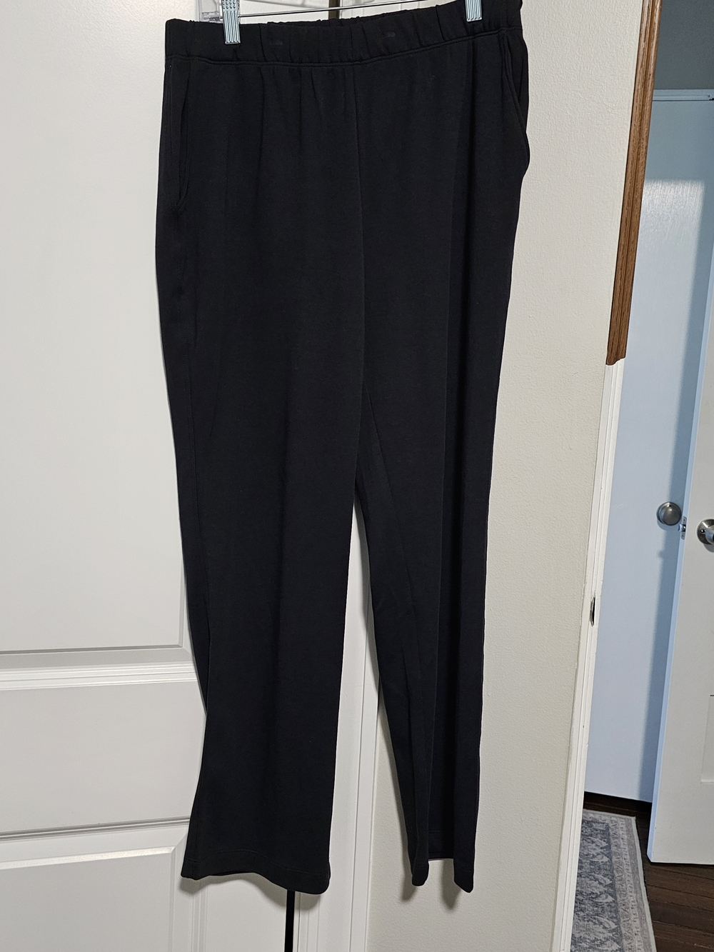 Lands End Petite Sport Knit High Rise Elastic Waist Pull On Pants Black